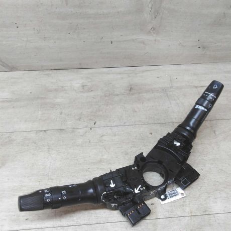 podrulevoi-perekliucatel-hyundai-solaris-defekt-art-22800-big-0