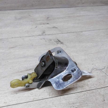 knopka-zamka-bagaznika-lada-kalina-art-27283-big-2