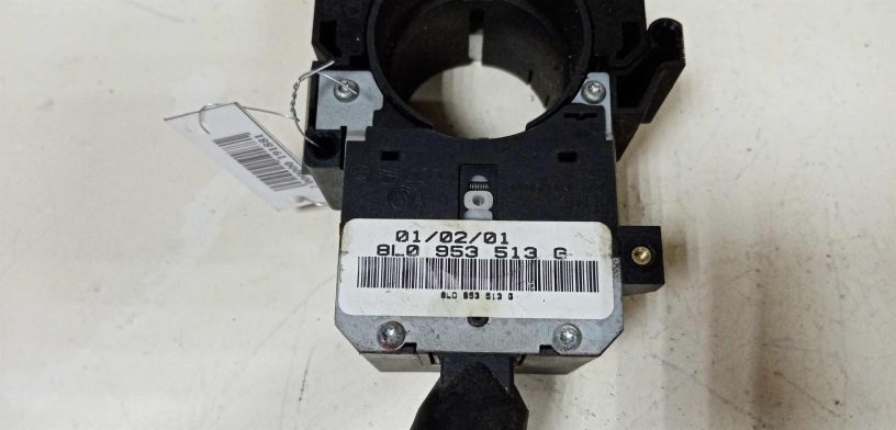 podrulevoi-perekliucatel-volkswagen-golf-4-art-27708-big-2