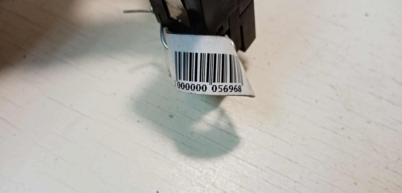 knopka-obogreva-zadnego-stekla-volkswagen-passat-b3-art-28437-big-1