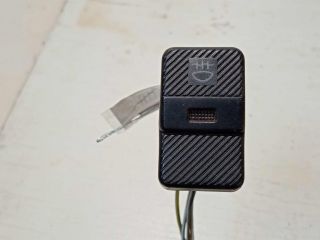 knopka-vkliuceniia-protivotumanok-volkswagen-passat-b3-art-28708