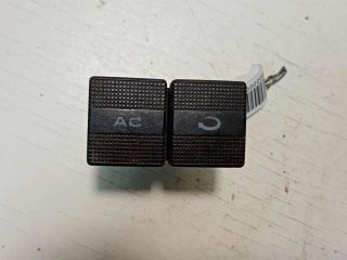 knopka-vkliuceniia-kondicionera-volkswagen-golf-3-art-28715