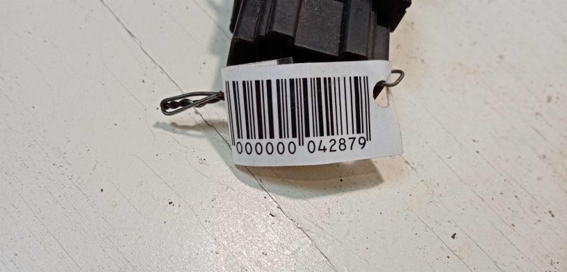 knopka-vkliuceniia-kondicionera-volkswagen-golf-3-art-28715-big-1