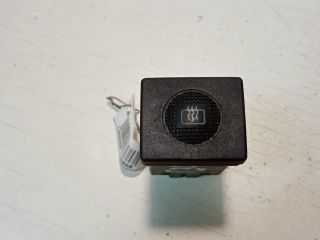knopka-obogreva-zadnego-stekla-volkswagen-golf-3-art-28716