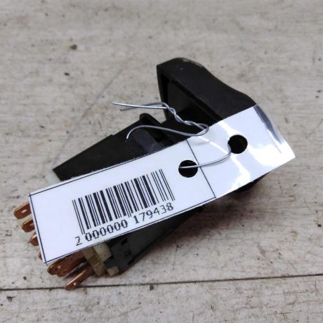 knopka-avariinoi-ostanovki-renault-scenic-1-art-29221-big-1