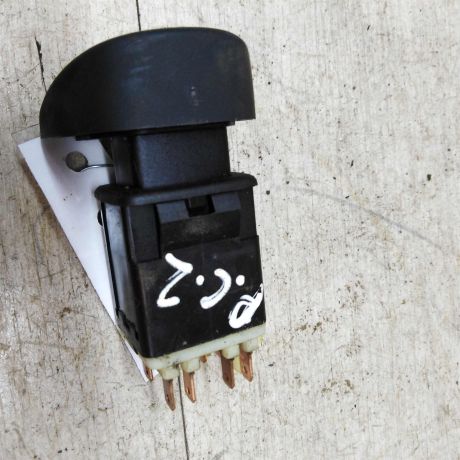 knopka-avariinoi-ostanovki-renault-scenic-1-art-29221-big-2