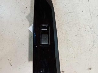 knopka-upravleniia-pravym-steklopodieemnikom-mazda-3-bk-xetcbek-art-29806