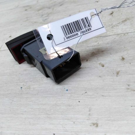 knopka-avariinoi-ostanovki-avariika-chevrolet-lacetti-art-30271-big-1