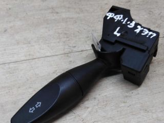 perekliucatel-podrulevoi-levyi-sveta-povorotnikov-ford-focus-1-rest-art-30720