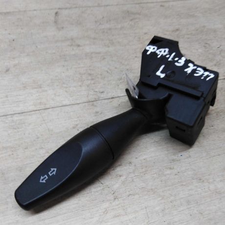perekliucatel-podrulevoi-levyi-sveta-povorotnikov-ford-focus-1-rest-art-30720-big-0