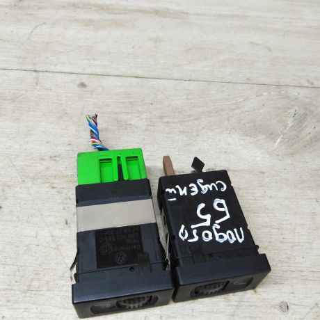 knopka-podogreva-sidenii-volkswagen-passat-b5-art-31134-big-1