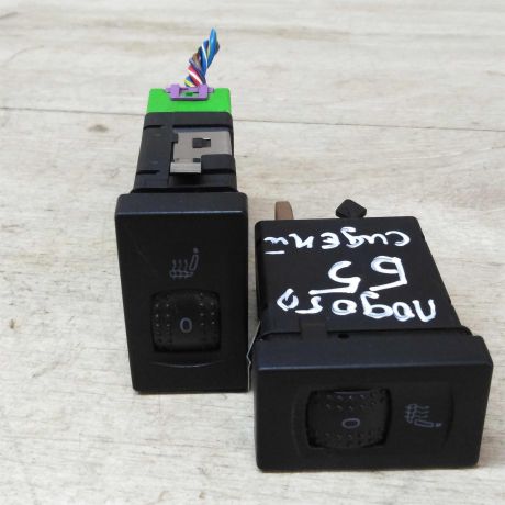 knopka-podogreva-sidenii-volkswagen-passat-b5-art-31134-big-0