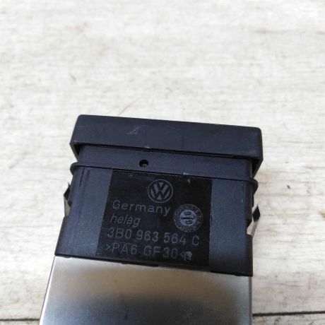 knopka-podogreva-sidenii-volkswagen-passat-b5-art-31134-big-4