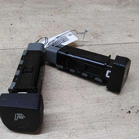 knopka-podogreva-sidenii-kia-cerato-2-art-31843-big-0