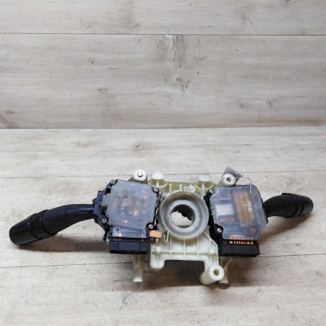 perekliucatel-podrulevoi-dvornikov-sveta-povorotov-hyundai-accent-2-art-32084-big-0