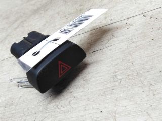 knopka-avariinoi-ostanovki-avariika-ford-focus-2-do-rest-art-32197