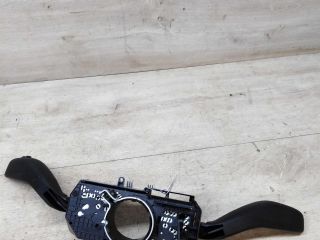 podrulevoi-perekliucatel-sveta-dvornikov-povorotnikov-volkswagen-polo-4-art-32688