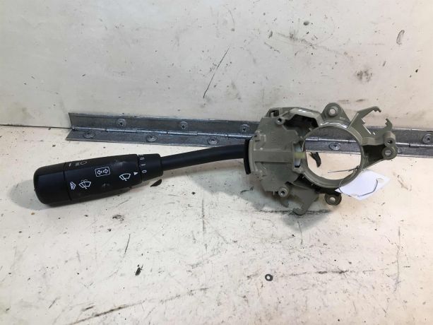 perekliucatel-podrulevoi-sveta-povorotnikov-levaia-cast-mercedes-w203-do-rest-art-33607-big-0