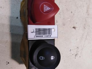 knopka-avariinoi-ostanovki-avariika-renault-megane-2-sedan-art-35087