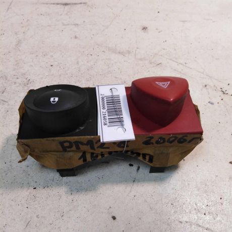 knopka-avariinoi-ostanovki-avariika-renault-megane-2-sedan-art-35087-big-1