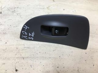 knopka-upravleniia-steklopodieemnikom-zadniaia-levaia-hyundai-elantra-3-xd-2-rest-art-37316