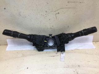 perekliucatel-podrulevoi-povorotov-dvornikov-sveta-far-toyota-avensis-iii-09g-art-37569