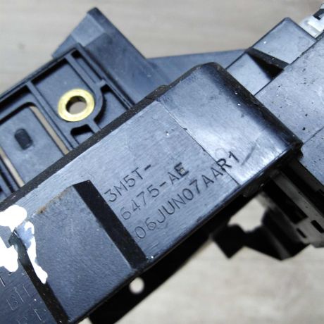 perekliucatel-podrulevoi-sveta-povorotnikov-dvornikov-ford-focus-2-do-rest-art-38227-big-4