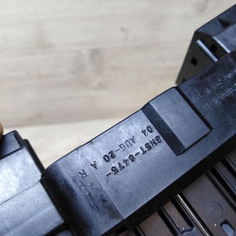 perekliucatel-podrulevoi-v-sbore-ford-c-max-art-40426-big-4