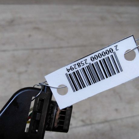 perekliucatel-povorotov-podrulevoi-volkswagen-golf-plus-05gv-art-40644-big-1