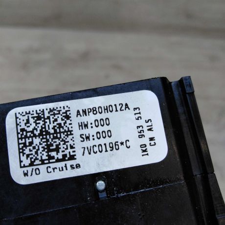 perekliucatel-povorotov-podrulevoi-volkswagen-golf-plus-05gv-art-40644-big-2