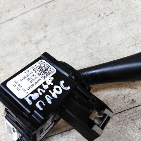 perekliucatel-stekloocistitelei-volkswagen-golf-plus-05gv-art-40709-big-0