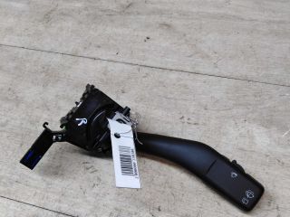 perekliucatel-povorotov-podrulevoi-volkswagen-golf-plus-05gv-art-40773