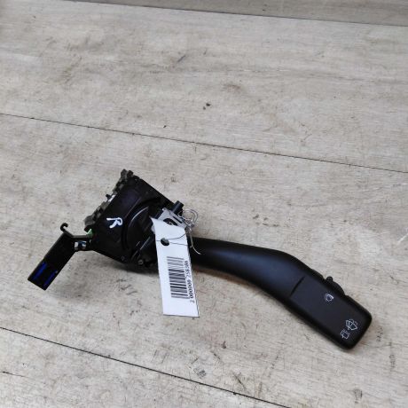 perekliucatel-povorotov-podrulevoi-volkswagen-golf-plus-05gv-art-40773-big-0