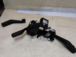 perekliucatel-podrulevoi-v-sbore-volkswagen-passat-b7-art-41059