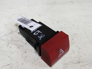 knopka-avariinoi-signalizacii-hyundai-elantra-iii-xd-2-do-rest-art-41425