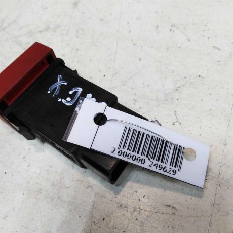 knopka-avariinoi-signalizacii-hyundai-elantra-iii-xd-2-do-rest-art-41425-big-1