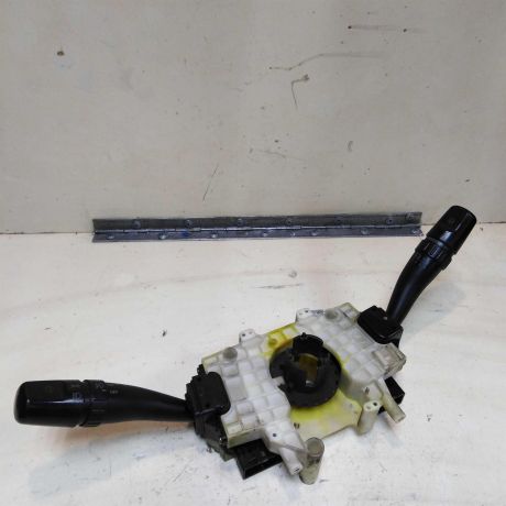perekliucatel-podrulevoi-v-sbore-hyundai-elantra-iii-xd-2-do-rest-art-41549-big-0
