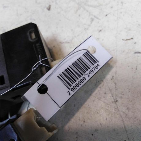 knopka-steklopodieemnika-zadniaia-hyundai-accent-ii-art-41779-big-1