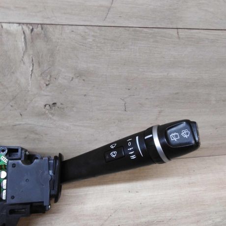 podrulevoi-perekliucatel-v-sbore-volvo-xc90-rest-art-43189-big-2