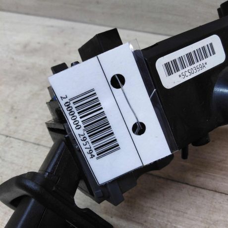 podrulevoi-perekliucatel-v-sbore-volvo-xc90-rest-art-43189-big-7