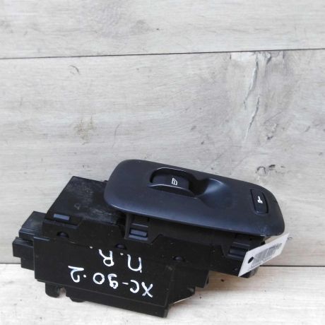 knopka-steklopodieemnika-peredniaia-pravaia-volvo-xc90-rest-art-43603-big-0