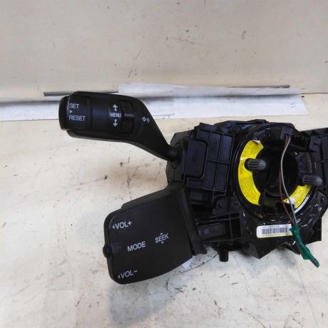 perekliucatel-podrulevoi-v-sbore-ford-focus-2-rest-art-43892-big-1