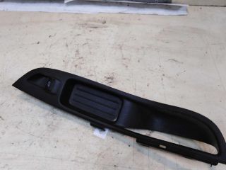 knopka-steklopodieemnika-peredniaia-pravaia-ford-focus-3-rest-17gv-art-44363