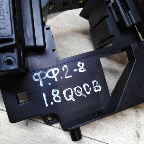 podrulevoi-perekliucatel-v-sbore-ford-focus-2-do-rest-art-45834-big-1