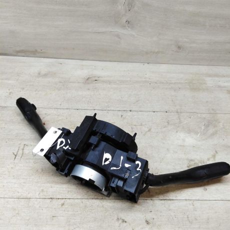 podrulevoi-perekliucatel-v-sbore-volkswagen-jetta-4-volkswagen-golf-iv-volkswagen-bora-art-46180-big-3