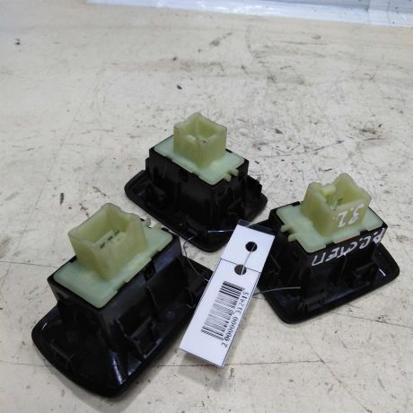 knopka-steklopodieemnika-renault-sandero-ii-stepway-15gv-art-46664-big-1