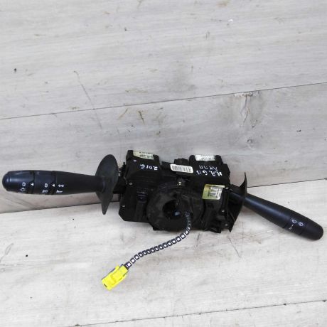 podrulevoi-perekliucatel-v-sbore-nissan-almera-iii-g15-vidny-sledy-remonta-art-47213-big-1