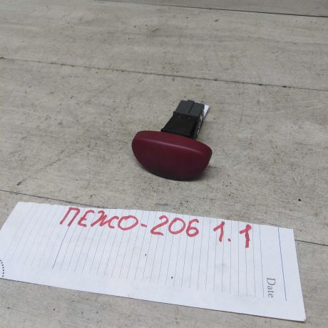knopka-avariinoi-signalizacii-peugeot-206-art-50819-big-0