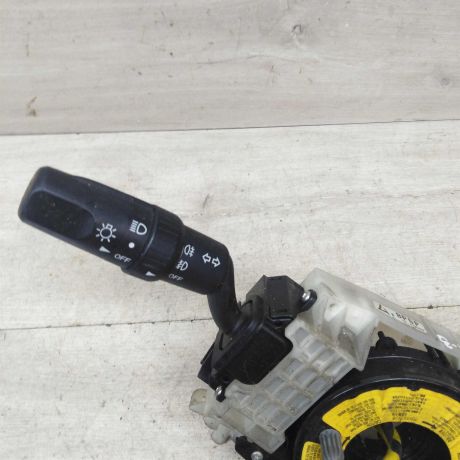 podrulevoi-perekliucatel-v-sbore-mazda-3-bk-xetcbek-art-51078-big-1