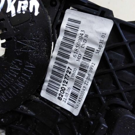 podrulevoi-perekliucatel-v-sbore-renault-scenic-2-art-51992-big-3